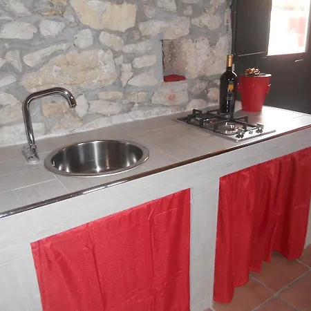 Antico Casale Rosso Valderice